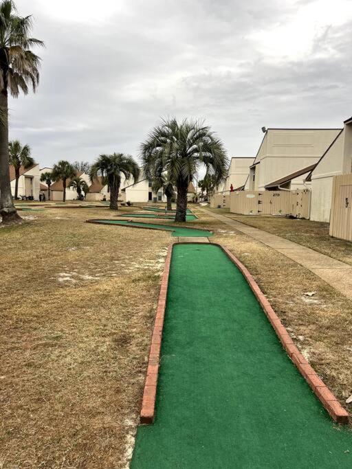 Lazy Palm 4 Pools Short Walk To Beach! Sleeps 5! Panama City Beach Dış mekan fotoğraf