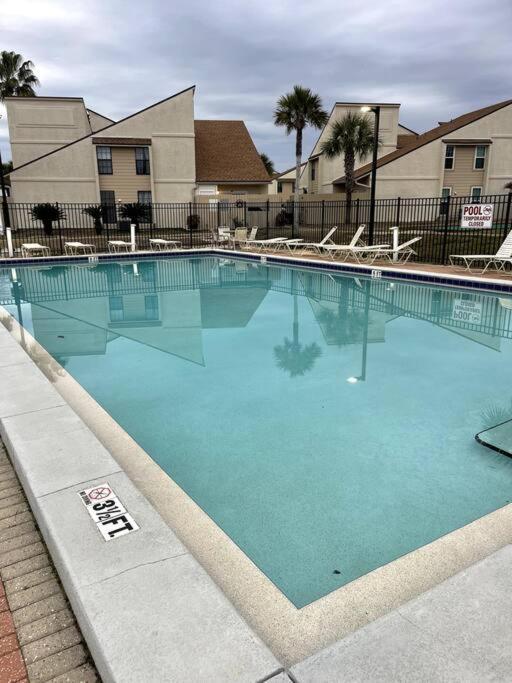Lazy Palm 4 Pools Short Walk To Beach! Sleeps 5! Panama City Beach Dış mekan fotoğraf