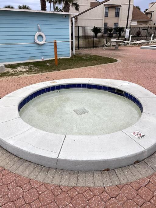 Lazy Palm 4 Pools Short Walk To Beach! Sleeps 5! Panama City Beach Dış mekan fotoğraf