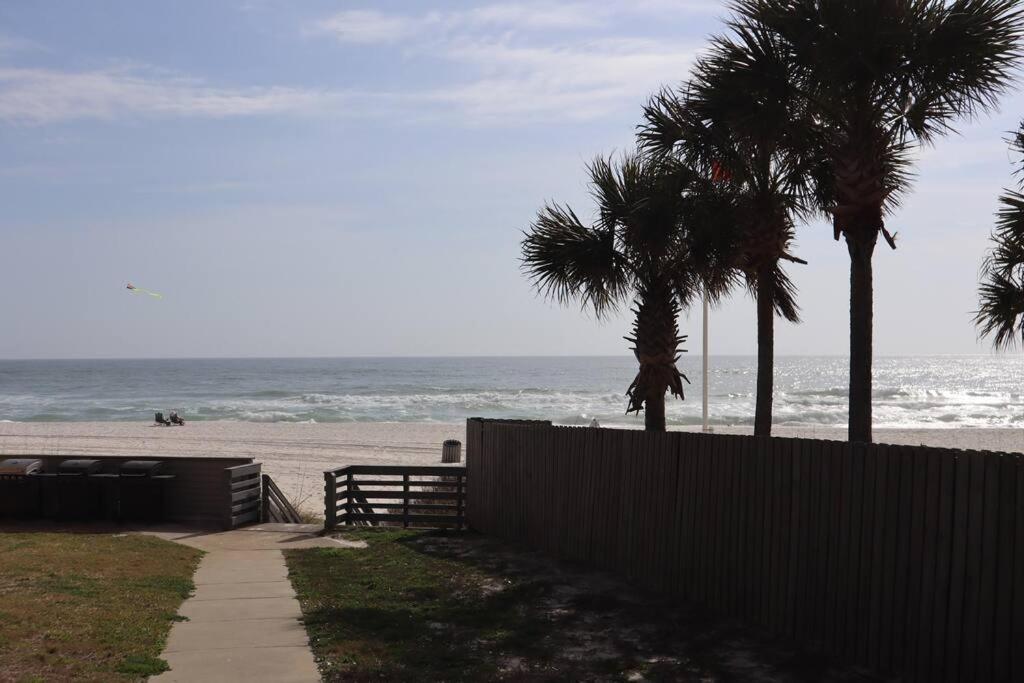 Lazy Palm 4 Pools Short Walk To Beach! Sleeps 5! Panama City Beach Dış mekan fotoğraf