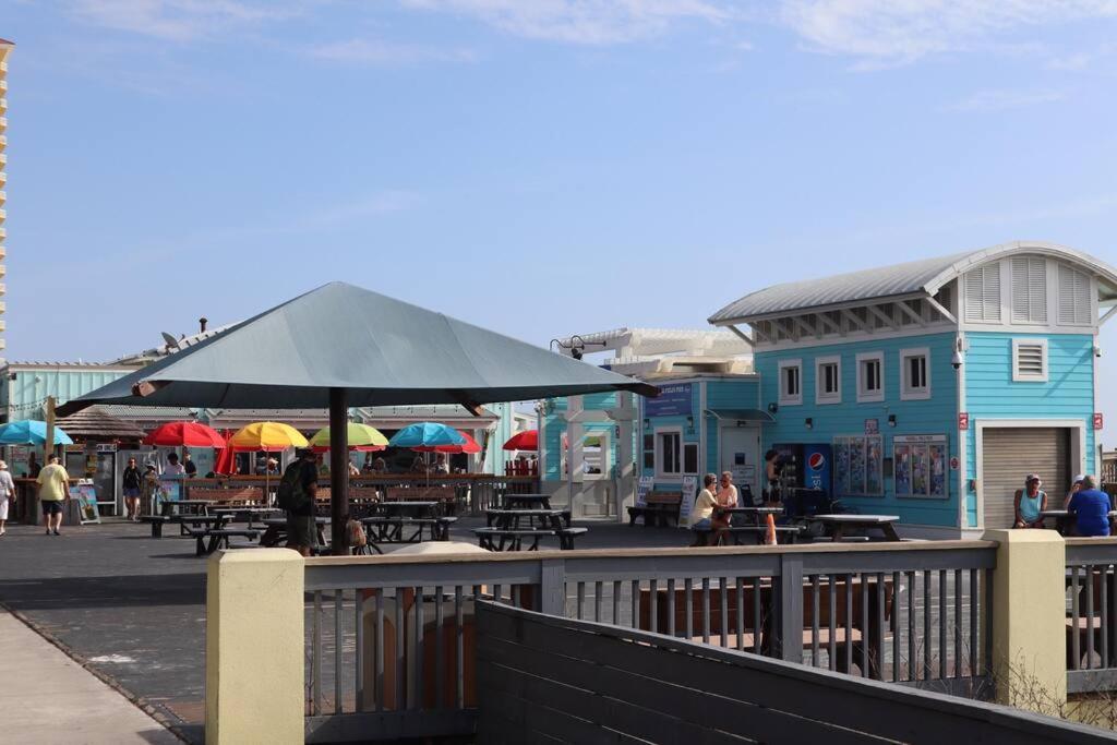Lazy Palm 4 Pools Short Walk To Beach! Sleeps 5! Panama City Beach Dış mekan fotoğraf