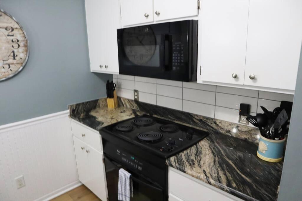 Lazy Palm 4 Pools Short Walk To Beach! Sleeps 5! Panama City Beach Dış mekan fotoğraf